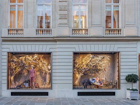 dior window display 2022|dior montaigne displays.